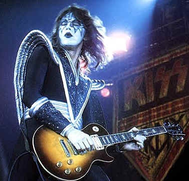 Ace_Frehley1976.jpg