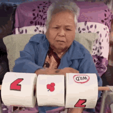 toilet-paper-slot-machine.gif
