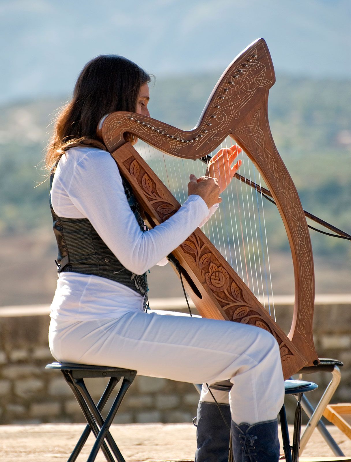 woman-harp.jpg