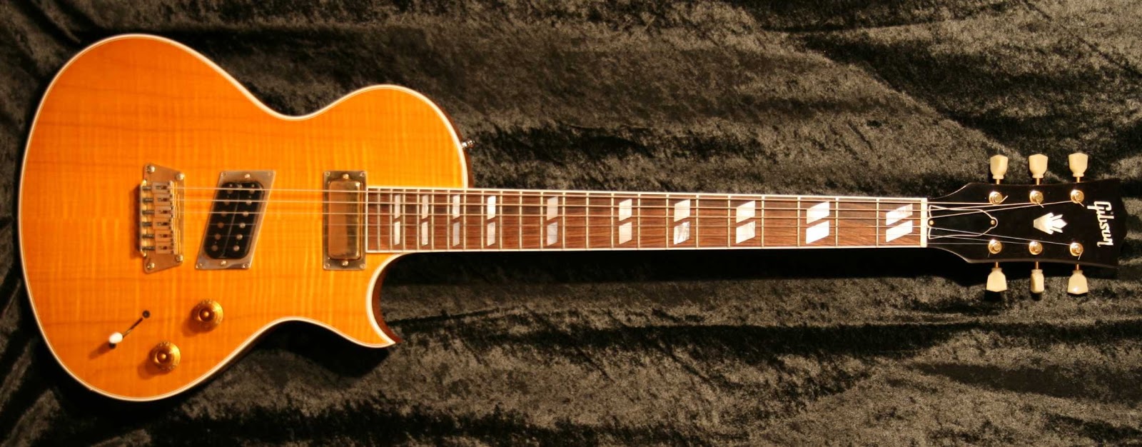 Gibson%2Bnighthawk%2BST.jpg